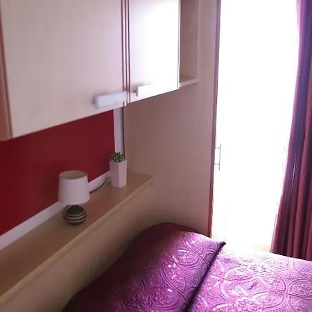 Apartments Globus * Saranda