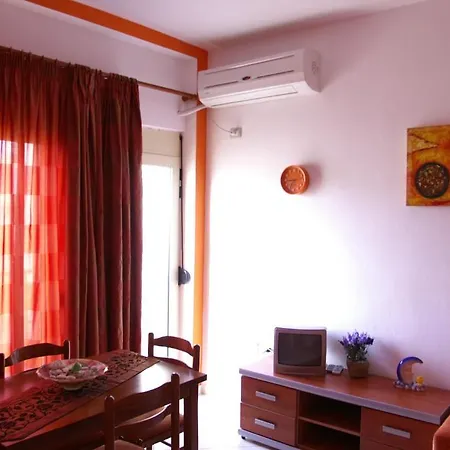 Apartman Apartments Globus