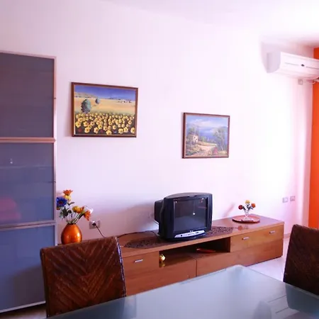 Apartments Globus Apartman