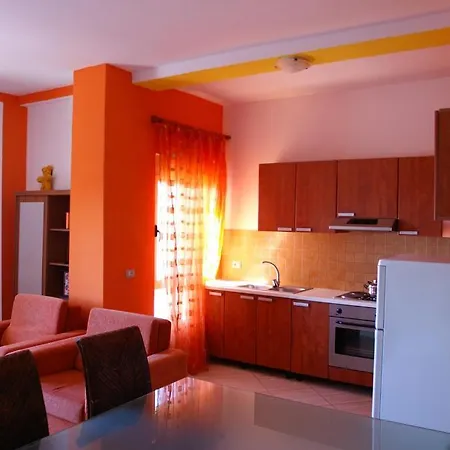 Apartments Globus Apartman *