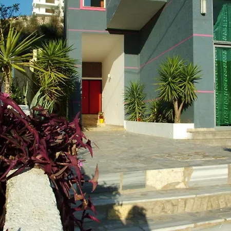 Apartments Globus * Saranda